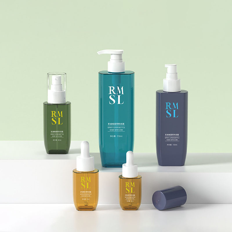 Bouteilles de pulvérisation en plastique rechargeables à brume Fine, 30ml, 80ml, 200ml, 250ml, 300ml, Surface mate, Spray pratique pour l'application des cheveux, du corps et du visage Bouteilles de pulvérisation en plastique rechargeables à brume Fine, 30ml, 80ml, 200ml, 250ml, 300ml, Surface mate, Spray pratique pour l'application des cheveux, du corps et du visage