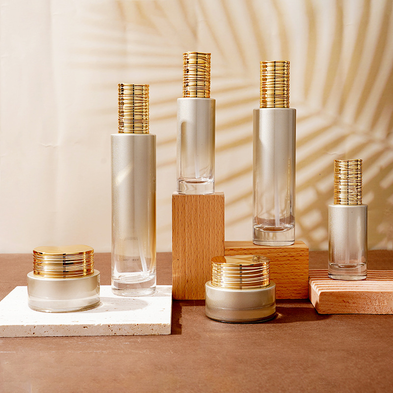 Bouteille de sérum en verre avec couvercle brossé électrolytique Bouteille de sérum en verre avec couvercle brossé électrolytique