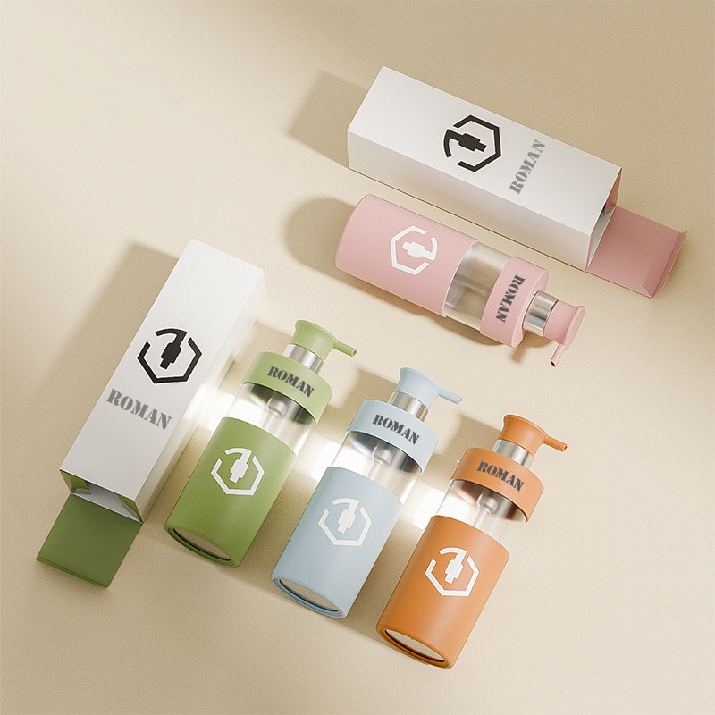 Luxe 100 ml 200 ml 300 ml 450 ml 500 ml 700 ml Bouteille de lotion pour le corps Bouteilles de shampoing et de revitalisant en plastique PET Ensemble d'emballage cosmétique pour gel douche Luxe 100 ml 200 ml 300 ml 450 ml 500 ml 700 ml Bouteille de lotion pour le corps Bouteilles de shampoing et de revitalisant en plastique PET Ensemble d'emballage cosmétique pour gel douche