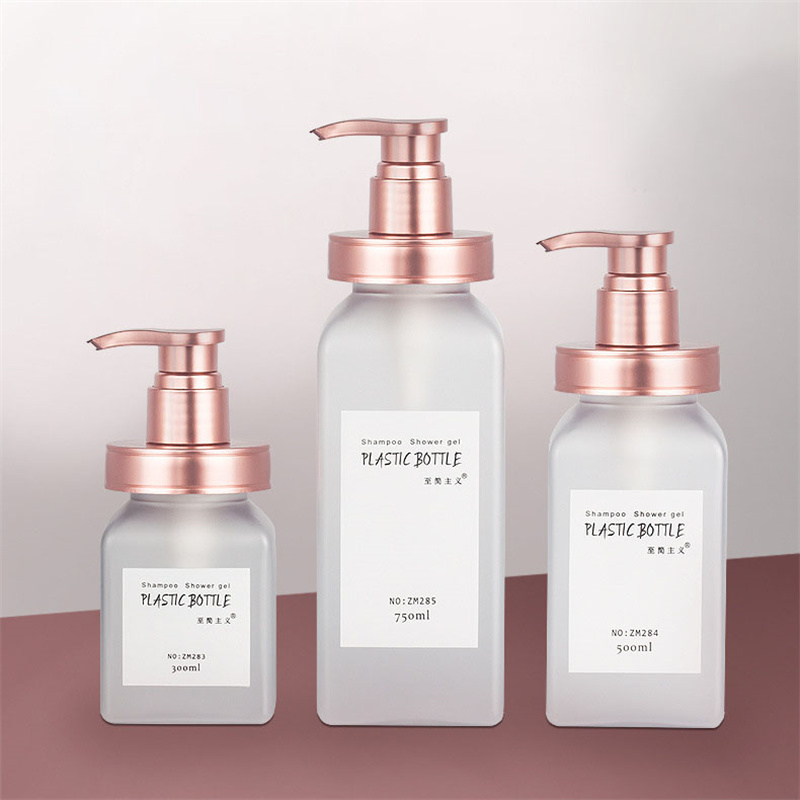 300ml 500ml 700ml Emballage cosmétique de luxe Givré Surface douce Touch Squeeze Lotion pour le corps Lavage Bouteilles de shampoing d'hôtel avec pompe Rose d'or